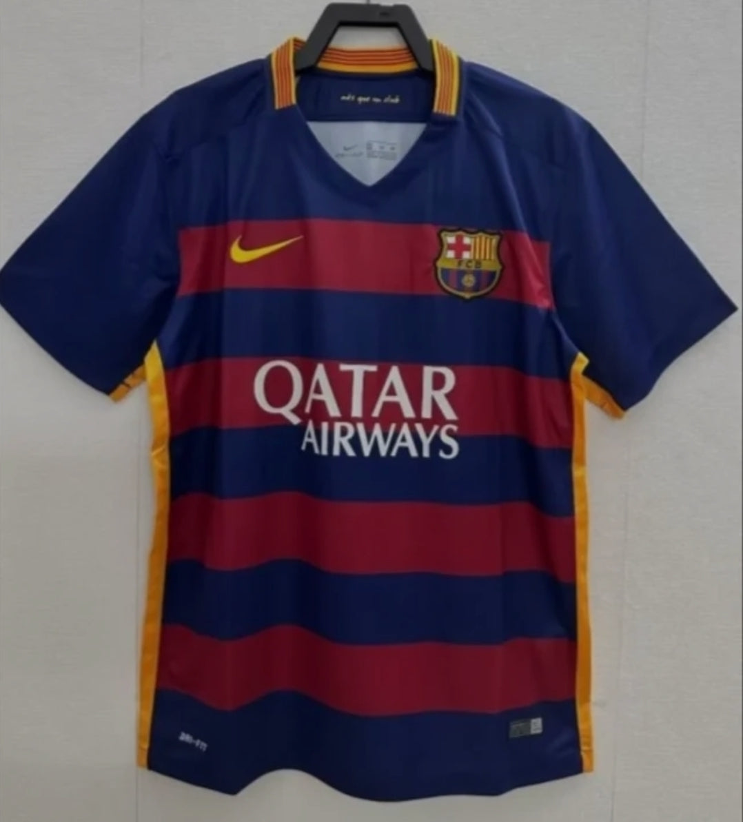 Maillots de football de clubs espagnols multicolores barcelona taille XL Maillots de football de clubs espagnols multicolores barcelona taille XL