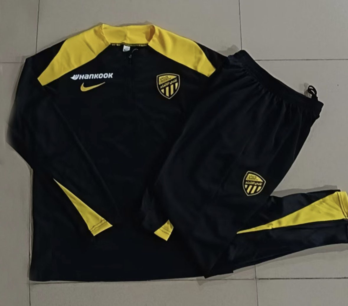 Ensemble de foot Al Ittihad