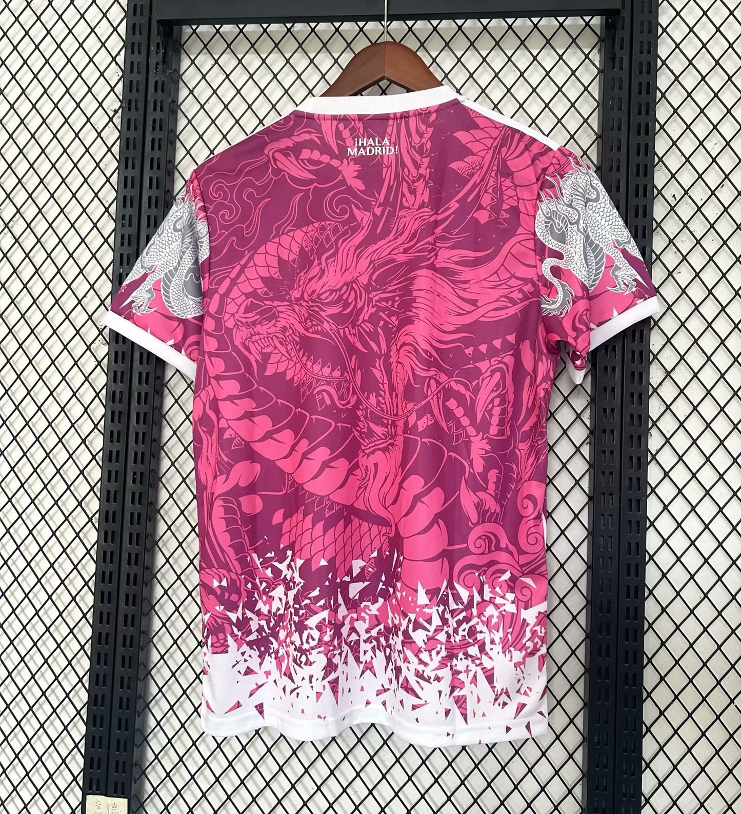 Maillot de foot Réal Madrid Concept rose